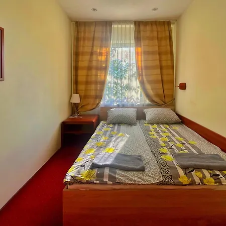 Fry House Hostel - 15min to Dworzec Zachodni, 5min to Klub Progresja-3